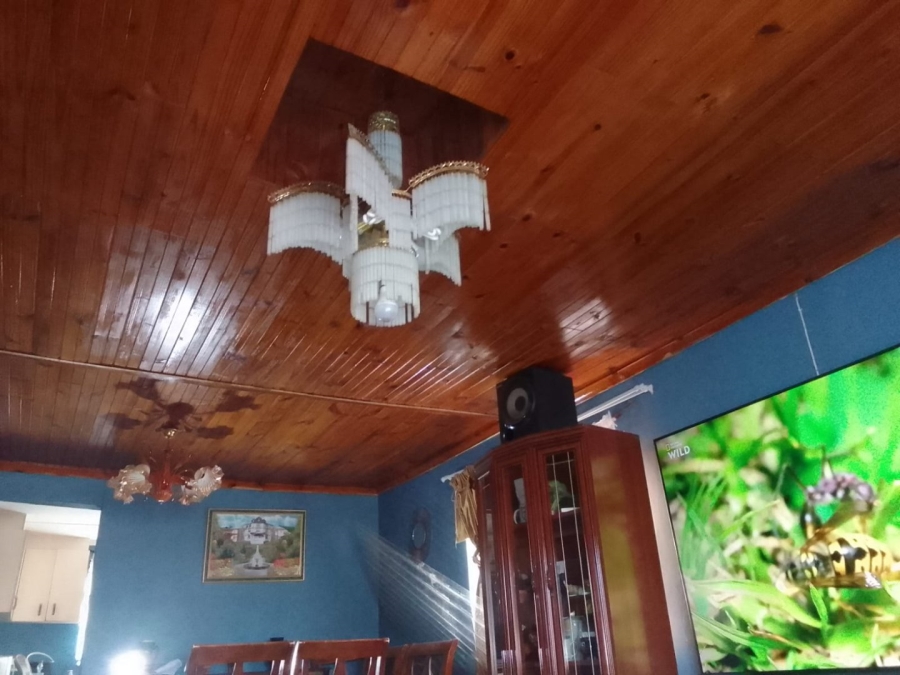 2 Bedroom Property for Sale in Kwazakhele Eastern Cape